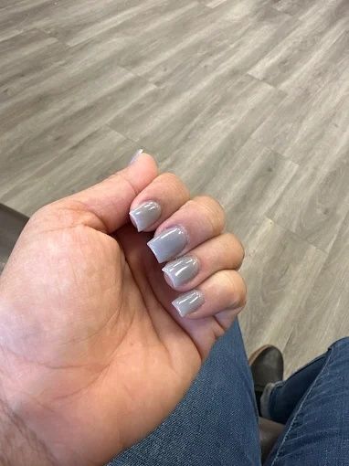 Original - Elegant Nail Art Close-Up in Studio Setting